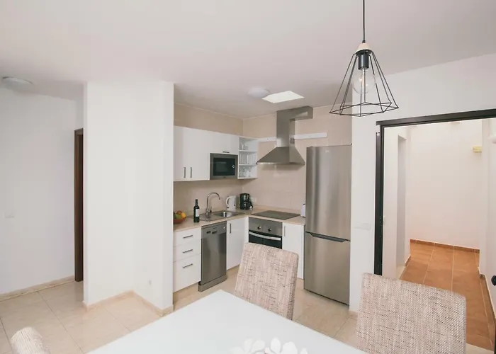 Sara 5 Playa Blanca (Lanzarote)