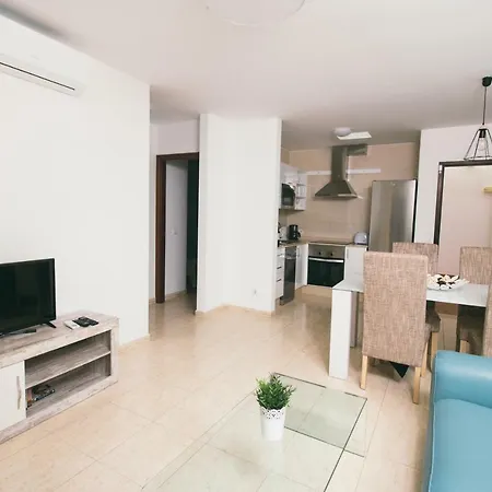 Sara 5 * Playa Blanca (Lanzarote)